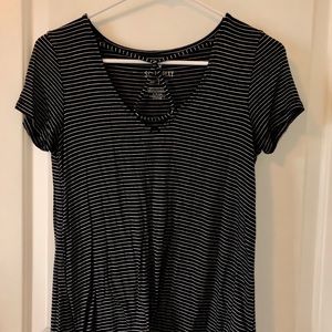 🌵american eagle soft & sexy tee🌵